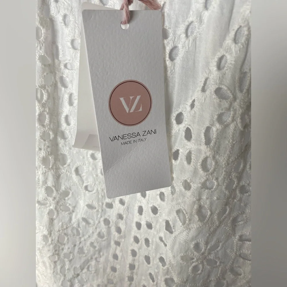 VZ Vanessa Zani NWT White Eyelet Lace Dress. Made in Italy